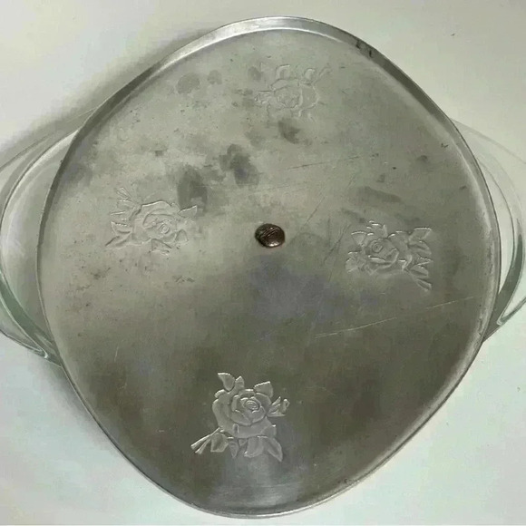 Vintage Glasbake USA divided dish J2352 with aluminum lid and Bakelite knob - Picture 9 of 11